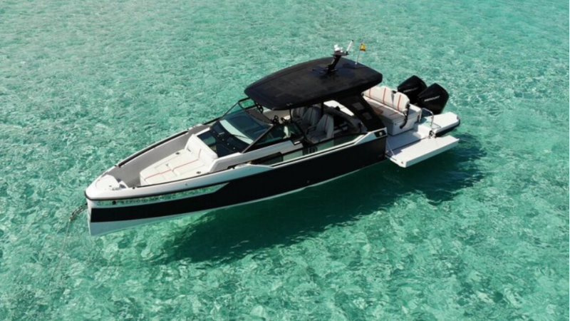 Alquilar WALKAROUNDS - SAXDOR 320 GTO en Ibiza