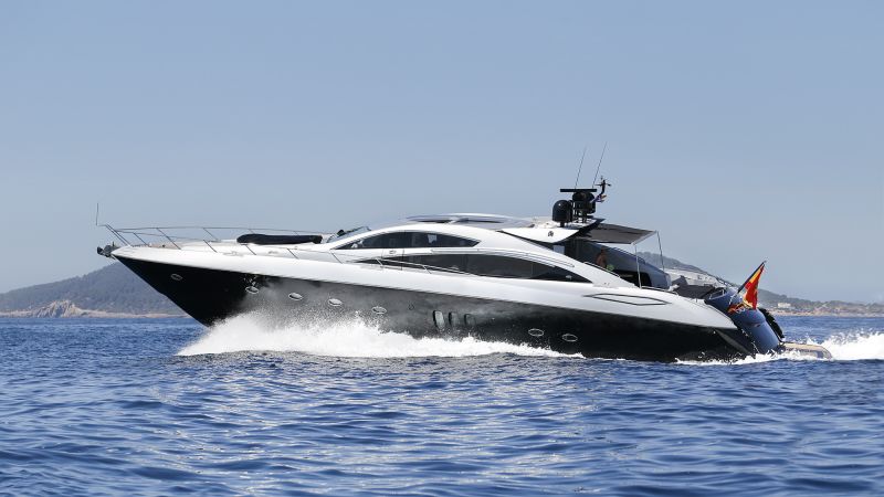 Alquilar YATES - SUNSEEKER PREDATOR 82 en Ibiza